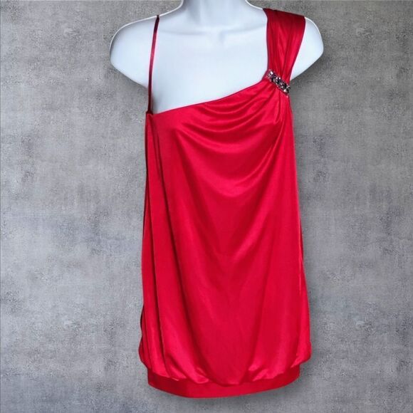 BCBG MaxAzria One Shoulder Satin Red Draped Top Size Small - Picture 4 of 7